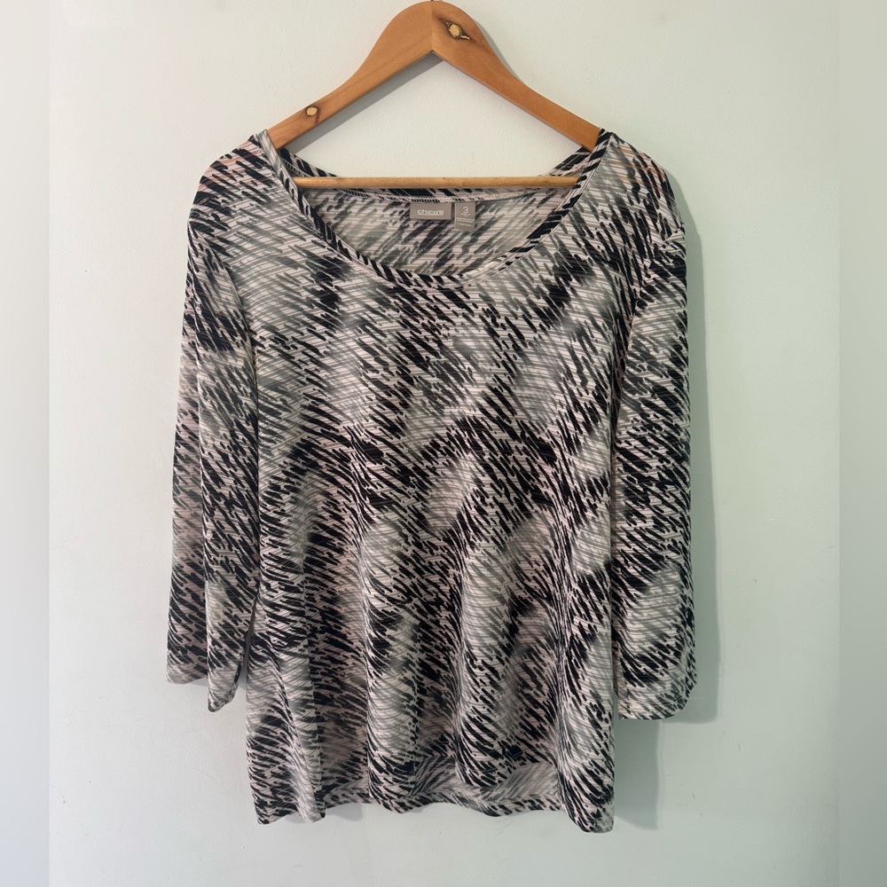 Chico's 3 Black and Pink Relaxed Blouse with Scoop Neckline women’s size XL 16